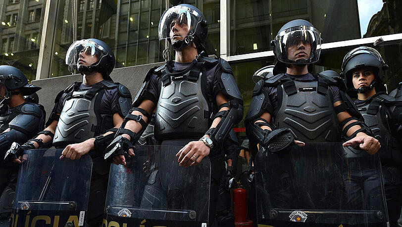 Massiver Polizeieinsatz gegen die Streikenden in Brasiliens Metropole Sao Paulo. Massiver Polizeieinsatz gegen die Streikenden in Brasiliens Metropole Sao Paulo.