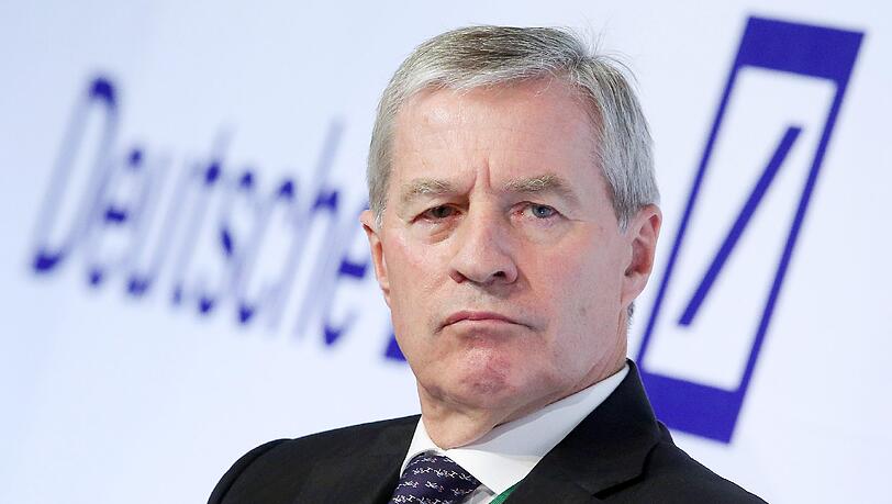 Jürgen Fitschen und vier weitere Top-Manager haben nach Ansicht der Staatsanwaltschaft zusammengewirkt, um Schadenersatzzahlungen an die Erben des verstorbenen Medienunternehmers Leo Kirch zu vermeiden. Jürgen Fitschen und vier weitere Top-Manager haben nach Ansicht der Staatsanwaltschaft zusammengewirkt, um Schadenersatzzahlungen an die Erben des verstorbenen Medienunternehmers Leo Kirch zu vermeiden.