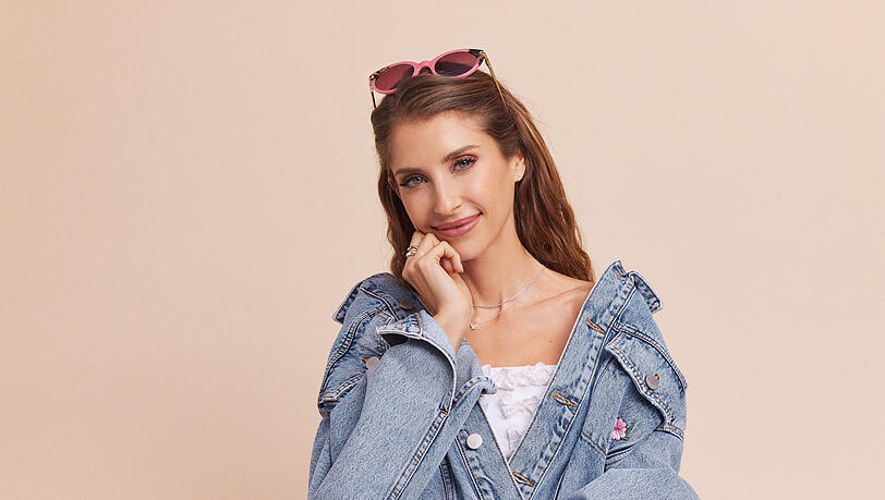 Cathy Hummels hat gemeinsam mit Tosh eine Sonnenbrillenkollektion auf den Markt gebracht