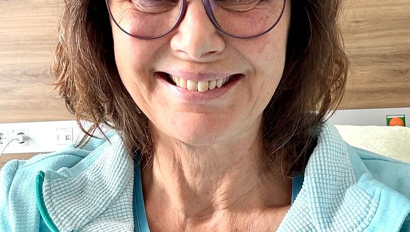 Ilse Aigner schickt Grüße aus dem Krankenhaus. Ilse Aigner schickt Grüße aus dem Krankenhaus.