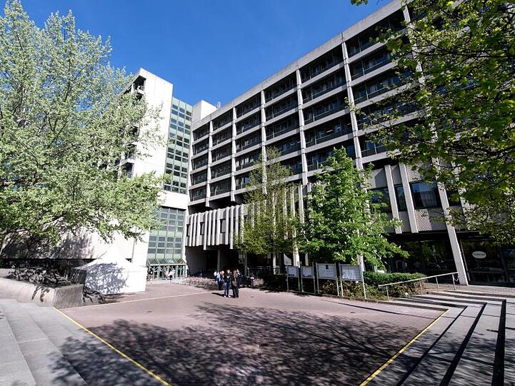 Das Gerichtsgebäude des Oberlandesgerichtes München ist zu sehen. Foto: Sven Hoppe/dpa