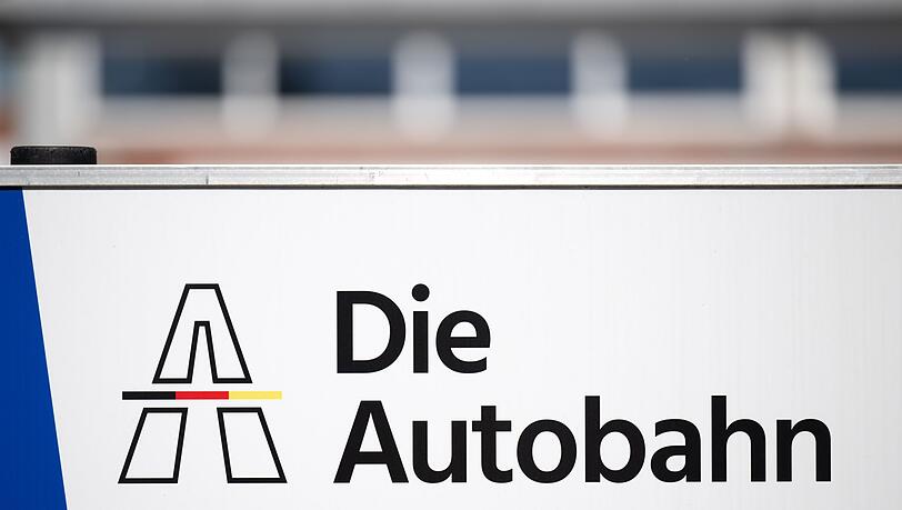 Verdacht auf Bestechlichkeit bei der Autobahn GmbH (Archivbild). Verdacht auf Bestechlichkeit bei der Autobahn GmbH (Archivbild).