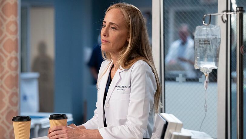 Kim Raver als Dr. Teddy Altman in Staffel 22 von "Grey's Anatomy".