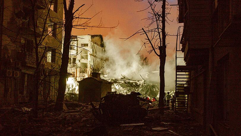 Die ostukrainische Gro&szlig;stadt Charkiw ist immer wieder Ziel russischer Luftangriffe. (Archivbild)