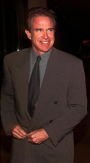 Rücksichtsvoller Liebhaber: Warren Beatty (80, &bdquo;Dick Tracy&ldquo;).