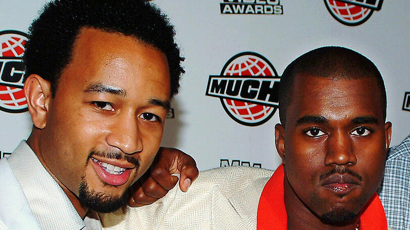 Ein Bild aus guten Zeiten: John Legend (l.) und Kanye West bei einer Veranstaltung im Jahr 2004