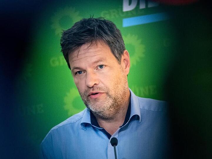 Robert Habeck sagte der "Bild am Sonntag": "Um zu glauben, im eigentlichen Sinn, habe ich wohl zu viele Philosophen gelesen."