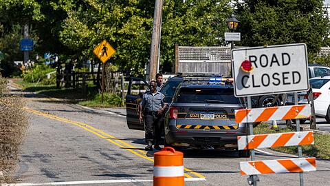 Beamte der Pennsylvania State Police während der Suche nach dem entflohenen Häftling.