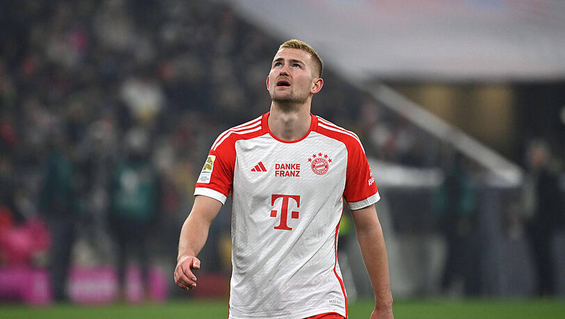 Erst ein Schlag aufs Knie, dann eine Innenband-, gefolgt von einer Kapselverletzung im Knie – und nun nur noch Bankdrücker. Die aktuelle Saison ist noch nicht die des Matthijs de Ligt.
