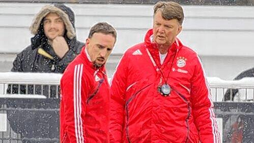 Der Coach und sein Superstar: Louis van Gaal (r.) beim Trainintg mit Franck Ribéry. Der Coach und sein Superstar: Louis van Gaal (r.) beim Trainintg mit Franck Ribéry.