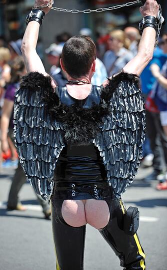 Feiern, was das Zeug hält: Schwule, Lesben und Transgender feiern den Christopger Street Day 2011 auf Münchens Straßen
