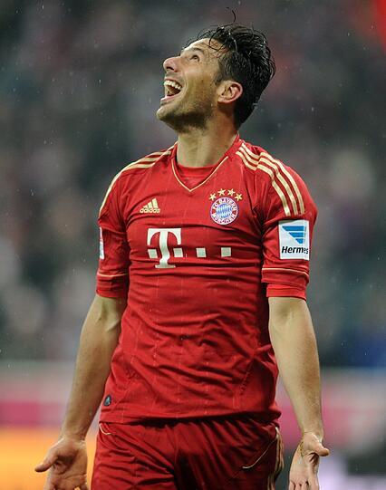 CLAUDIO PIZARRO: Note 1. Überraschende Initiativbewerbung für den Juve-Job: Viererpack! Weil Gomez (Oberschenkel) fehlte und Mandzukic (Bank) eine Pause bekam, gab&rsquo;s bei Pizza den Ketchup-Effekt: Das 3:0 war sein erstes Saisontor, es folgte eine Hackenvorlage zum 4:0, das 5:0 per Abstauber, Hackentor zum 6:0, Vorlage zum 7:0, Tor zum 8:0.