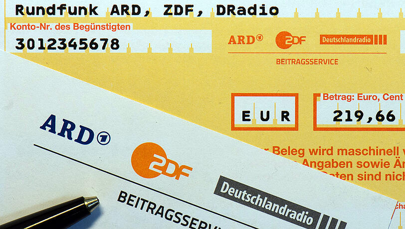 Weil die Reichsbürgerin ihre Rundfunkgebühren nicht zahlen wollte, ist sie nun vorbestraft.