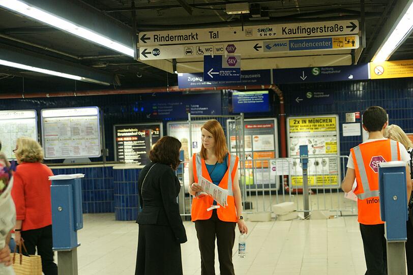 Die S-Bahn-Stammstrecke ist an den nächsten sechs Wochenenden gesperrt: Impressionen vom ersten Wochenende