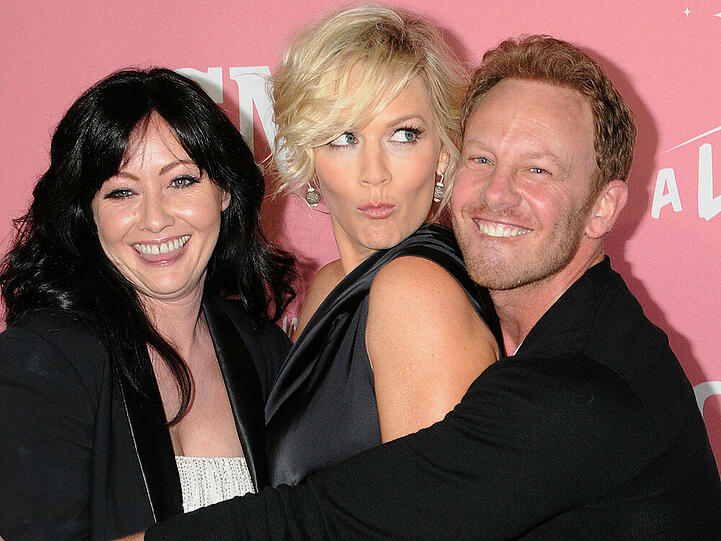 Zum 40. Geburtstag von Jennie Garth kamen auch ihre Ex-Kollegen Shannen Doherty und Ian Ziering