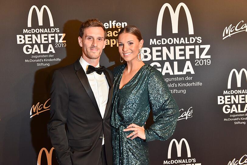 Simon Zoller und Laura Wontorra