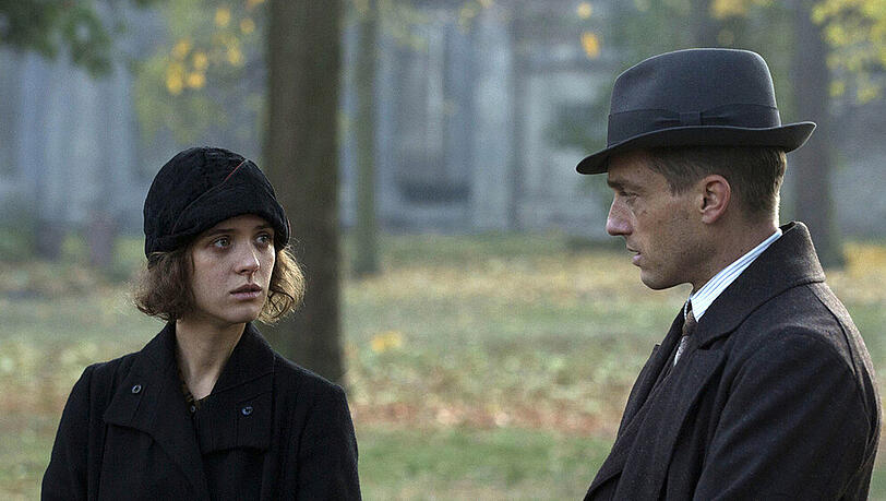 Wie geht es für Charlotte (Liv Lisa Fries) und Gereon (Volker Bruch) weiter? Wie geht es für Charlotte (Liv Lisa Fries) und Gereon (Volker Bruch) weiter?