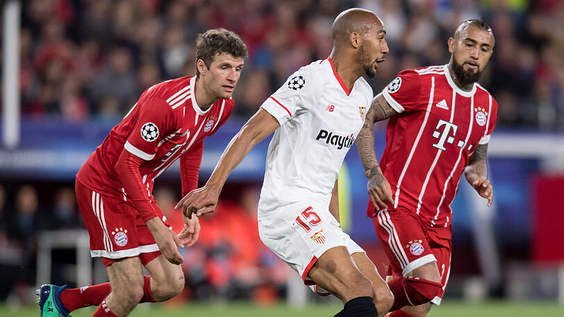 Arturo Vidal: Note 3. Nach seiner ersten Grätsche lagen zwei Sevillaner am Boden. War heiß, gewann viele Bälle, wichtige Zweikämpfe. Guter Beginn, aber dann im Pech. Musste wegen einer Muskelverletzung nach 36 Minuten raus, hatte am Wochenende wegen einer Oberschenkelprellung gefehlt.