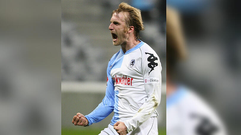 TSV 1860 (2007 - 2014): Im Sommer 2007 kehrt Bierofka zu seinem Herzensverein zurück, als Meister in die 2. Liga. Kein selbstverständlicher Schritt. Hier brüllt der Löwe über seinen Treffer gegen den SV Wehen Wiesbaden.
