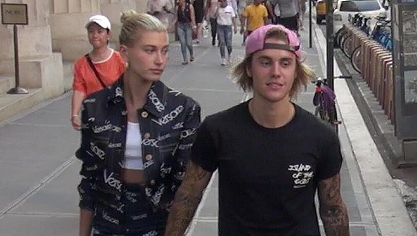 Justin Bieber zeigt seine Liebe für Hailey Bieber öffentlich