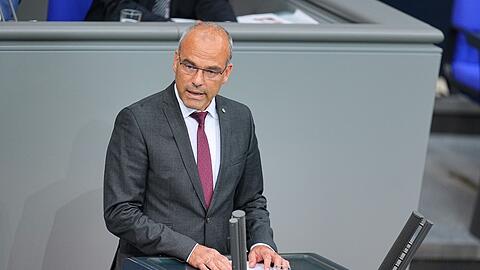 Der AfD-Abgeordnete Rainer Rothfuß war nach eigenen Angaben schon vor einem Jahr bei einem Treffen in Russland mit Anwesenheit Medwedews. (Archivbild)