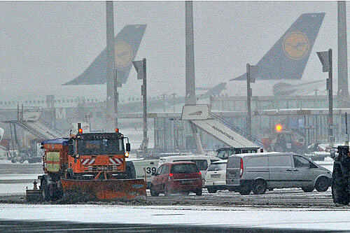 Ohne Enteisungsmittel läuft am Münchner Flughafen derzeit nichts