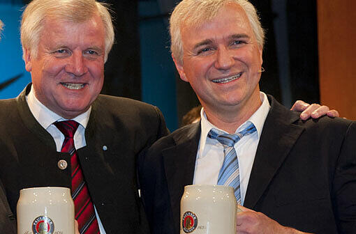 Horst Seehofer (l.) und dessen Double, der Kabarettist Wolfgang Krebs.