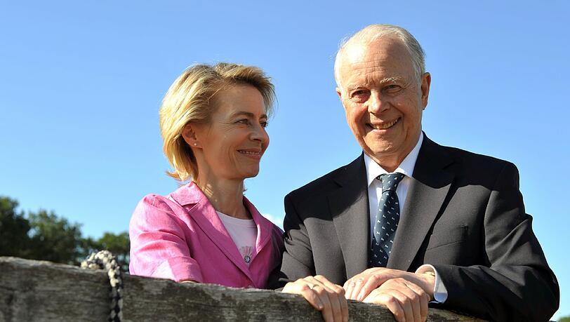 Der ehemalige niedersächsische Ministerpräsident Ernst Albrecht und seine Tochter, Bundesarbeitsministerin Ursula von der Leyen.