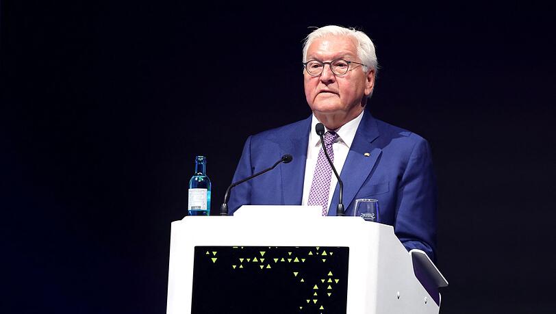 Computerspiele sind nach Einschätzung des Bundespräsidenten in der Mitte der Gesellschaft angekommen, bergen aber auch Gefahren. Computerspiele sind nach Einschätzung des Bundespräsidenten in der Mitte der Gesellschaft angekommen, bergen aber auch Gefahren.