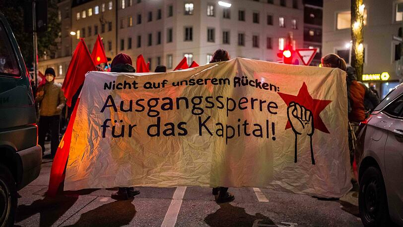 Laut Polizei haben am Mittwoch rund 200 Personen an der Demo teilgenommen.