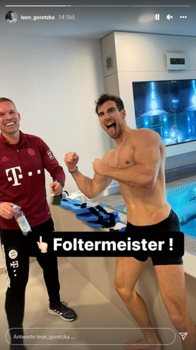 Leon Goretzka mit Bayerns Fitness-Guru Holger Broich. Leon Goretzka mit Bayerns Fitness-Guru Holger Broich.