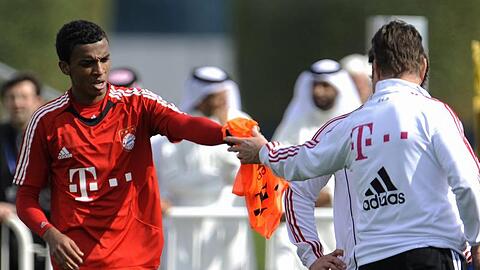 Luiz Gustavo und Trainer Louis van Gaal im Trainingslager