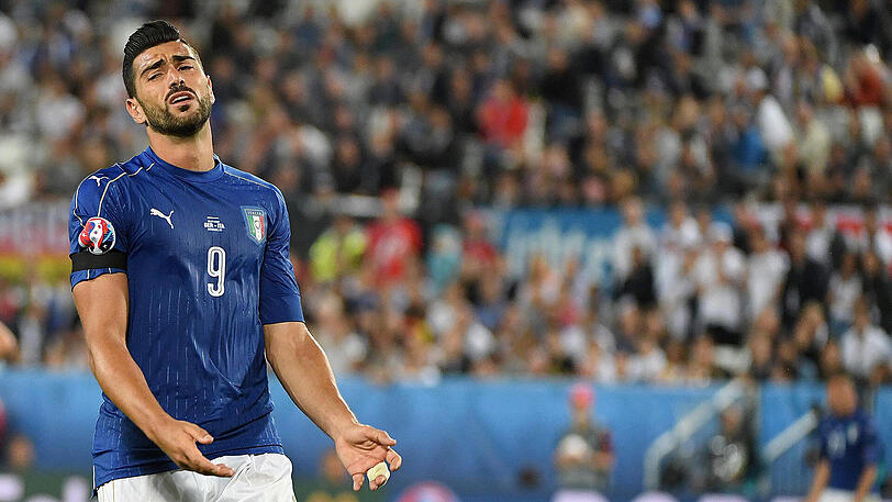 Von der englischen Premiere League nach China. Graziano Pelle wechselte im Sommer 2016 vom FC Southampton zu SD Luneng - der chinesische Verein zahlte 15,25 Millionen Euro für den Stürmer.