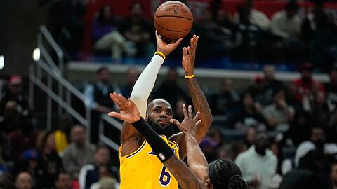 Superstar LeBron James steuerte zum Sieg bei den San Antonio Spurs 21 Punkte, acht Rebounds und fünf Assists bei.