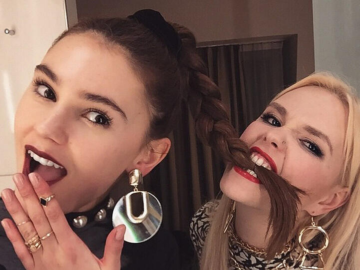Stefanie Giesinger und Bonnie Strange treiben Schabernack