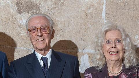 Franz Herzog von Bayern (l.) und Marianne Köster. Foto: Peter Kneffel/dpa