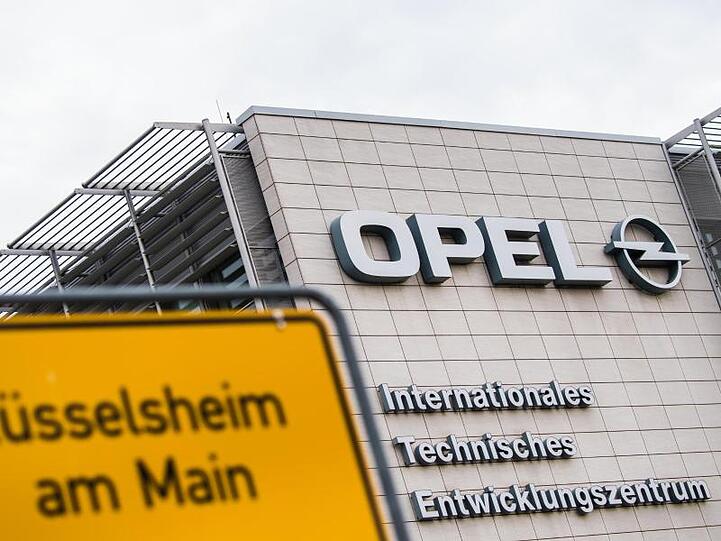 Es bleibt zunächst unklar, wie viele der aktuell noch rund 6400 Beschäftigten des Opel-Entwicklungszentrums tatsächlich zu Segula wechseln werden.