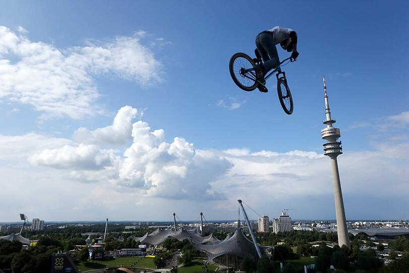 Verrückte Tricks und aberwitzige Flugeinlagen. Die spektakulärsten Bilder von den X-Games 2013 zum Durchklicken.