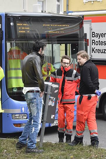 Auf der Plinganser Straße kollidieren zwei Linienbusse. Eine Stunde war sie komplett gesperrt.