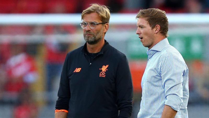 Noch ist unklar, wann RB-Coach Julian Nagelsmann (r) den FC Liverpool mit Jürgen Klopp in Leipzig empfangen kann.