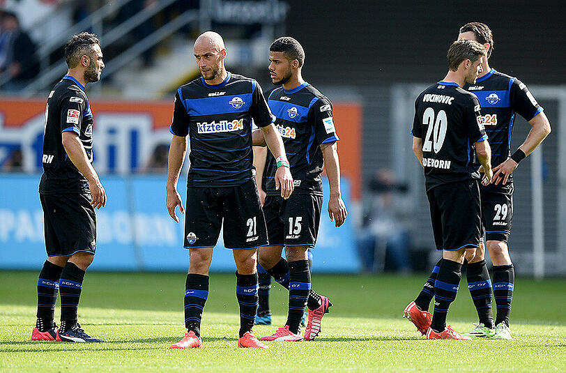Enttäuschung pur: Paderborn steckt nach dem 1:3 gegen Wolfsburg noch tiefer im Abstiegskampf.