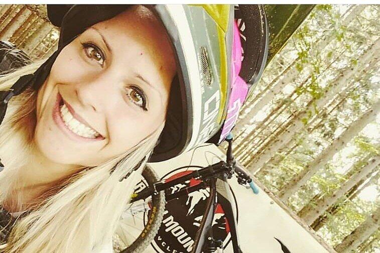Das Mountainbiken war ihre große Leidenschaft.
