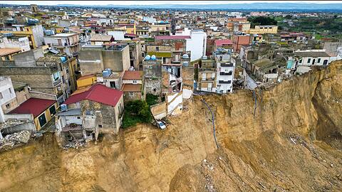 Der Erdrutsch hatte Ende Januar die 25.000-Einwohner-Stadt Niscemi im S&uuml;den Siziliens getroffen. (Archivfoto)