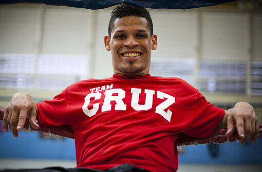 Anfang des Monats machte der puertoricanische Profi-Boxer Orlando Cruz seine Homosexualität öffentlich. Jetzt hat er seinen ersten Kampf nach dem Outing gewonnen.
