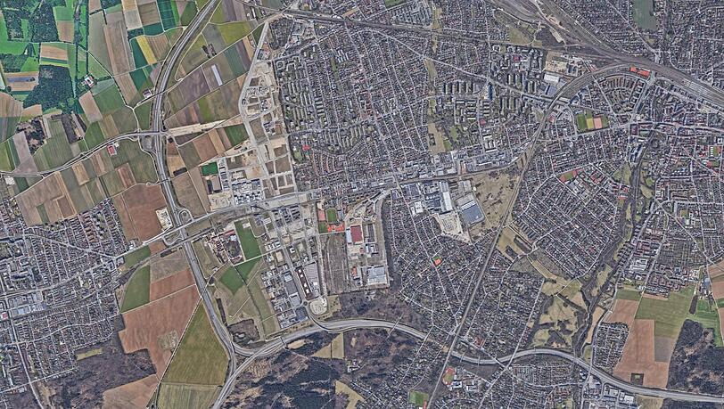 Von zwei Autobahnen umschlossen liegt das Neubaugebiet Freiham. Im Viertel selbst sollen Pkw eine untergeordnete Rolle spielen. Von zwei Autobahnen umschlossen liegt das Neubaugebiet Freiham. Im Viertel selbst sollen Pkw eine untergeordnete Rolle spielen.