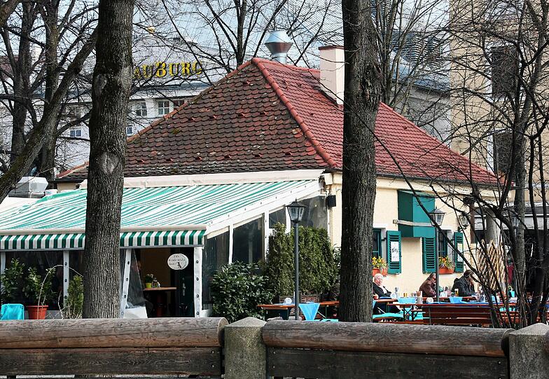Der Elisabethplatz ist Schwabing.