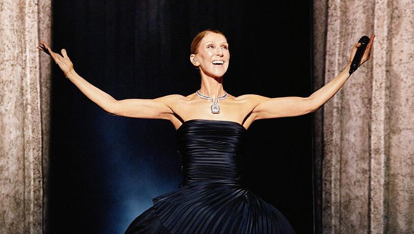 C&eacute;line Dion hat am Samstag den Auftakt einer Konzertreihe in Paris gefeiert.