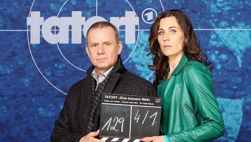 Nina Kunzendorf als Kommissarin Conny Mey und Joachim Król als Kommissar Frank Steier Nina Kunzendorf als Kommissarin Conny Mey und Joachim Król als Kommissar Frank Steier