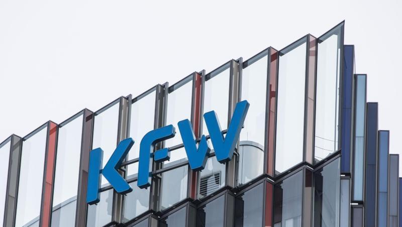 Die Nachfrage von Unternehmen nach Corona-Krediten von der KfW ist ungebrochen hoch. Die Nachfrage von Unternehmen nach Corona-Krediten von der KfW ist ungebrochen hoch.