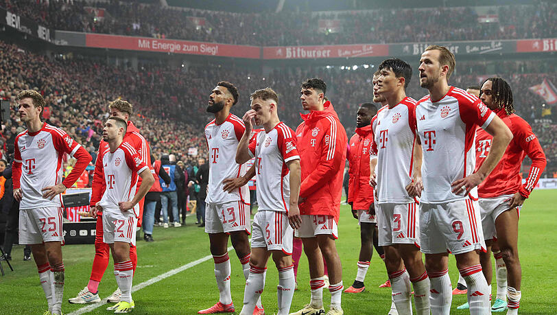 Konsternierte Blicke und unzufriedenstellende Leistungen: Droht eine titellose Saison beim FC Bayern?